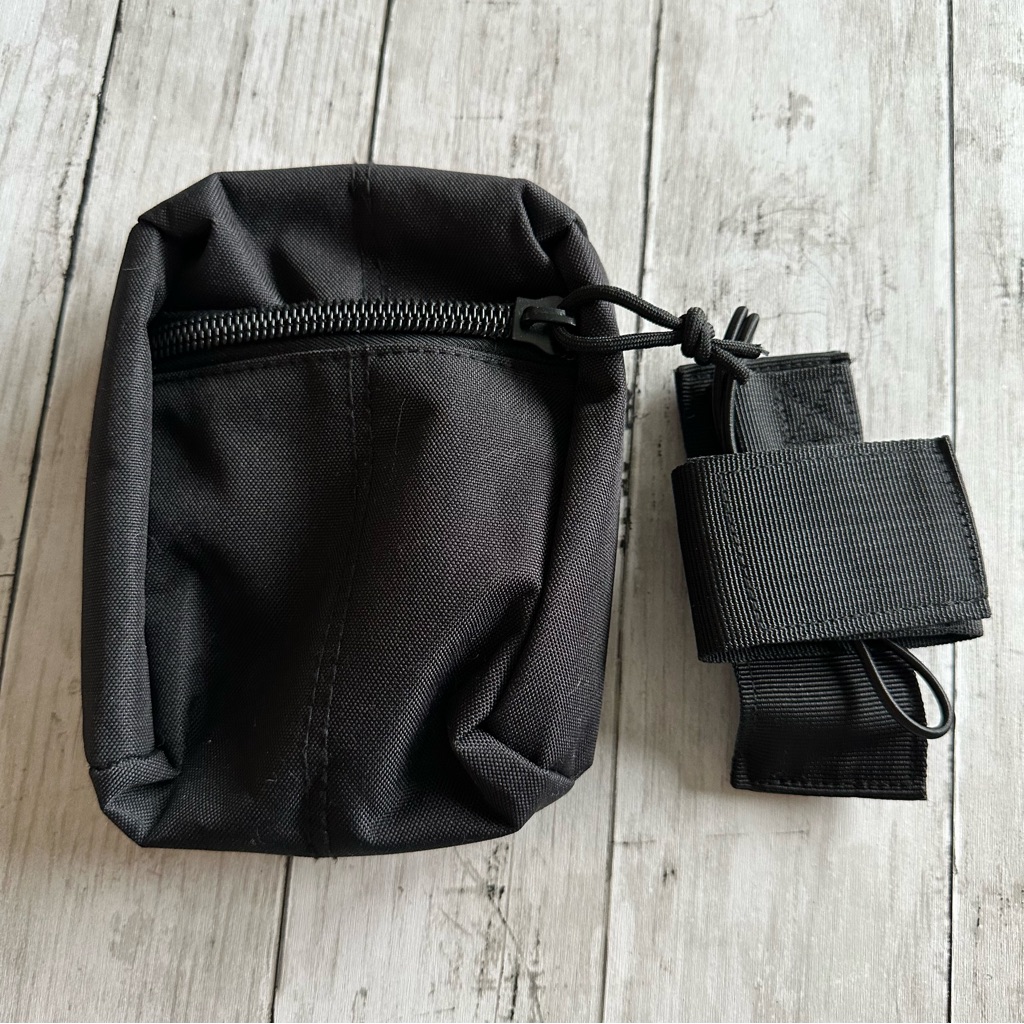 Preowned Black Pouch With Snaps